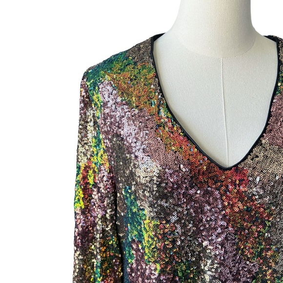 EVEREVE Georgia Sequined Party Dress | MEDIUM - Picture 2 of 11